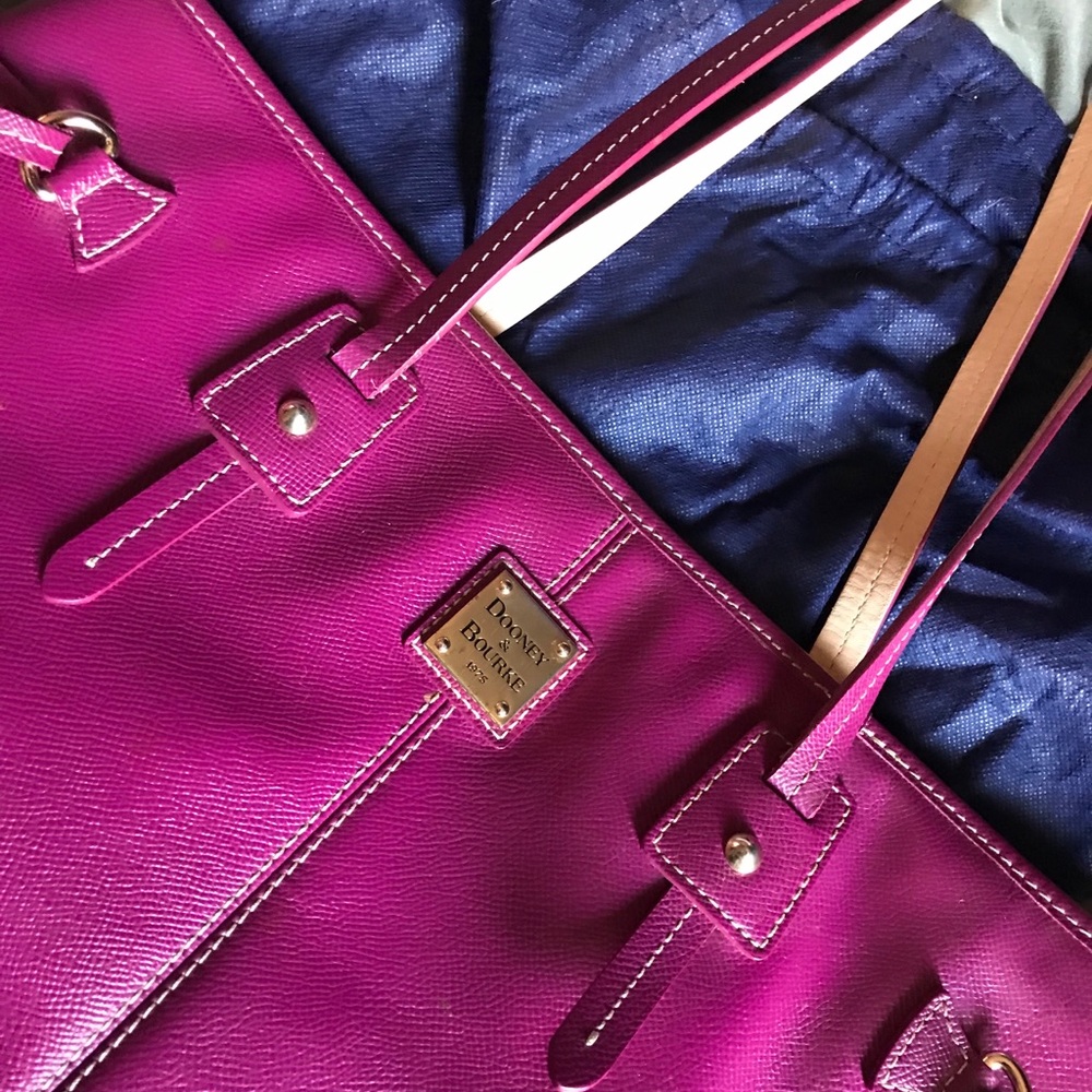 Dooney & Bourke Handbag